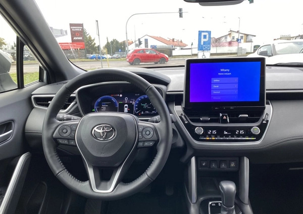 Toyota Corolla Cross cena 166900 przebieg: 17137, rok produkcji 2022 z Margonin małe 211